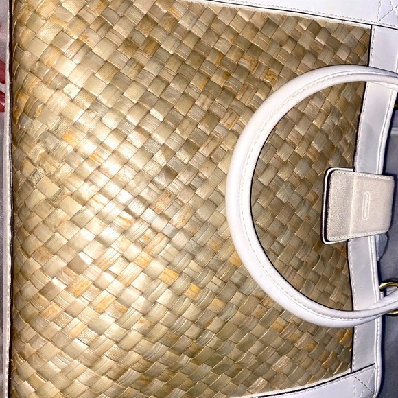 Coach Limited Edition Tote & Woven Clutch! - Picture 5 of 16